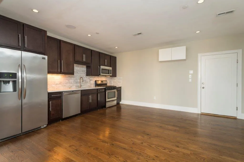 339 D St, South Boston