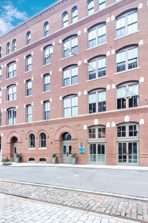 35 Channel Center St, Seaport District