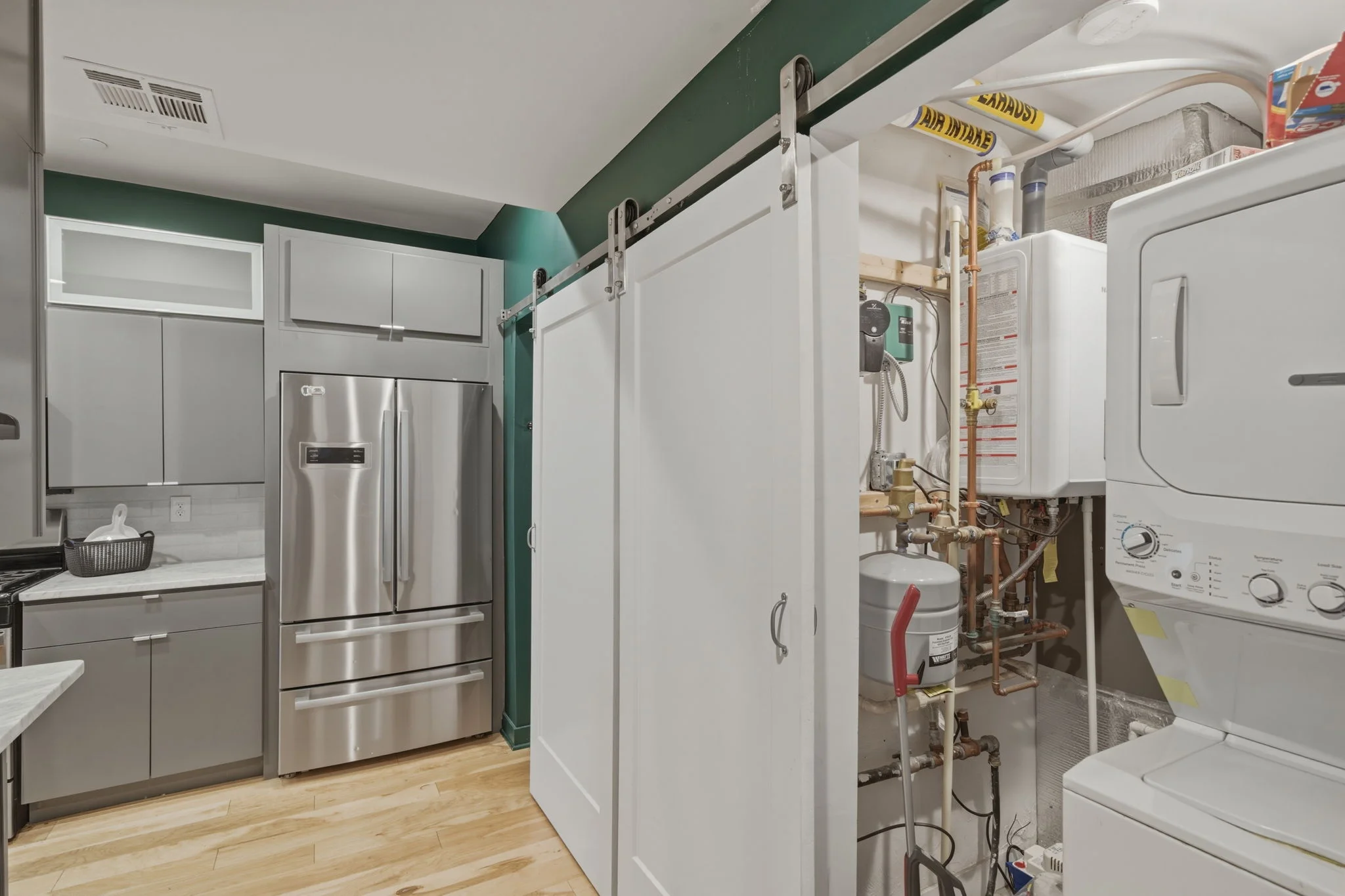 186 Paris St, East Boston