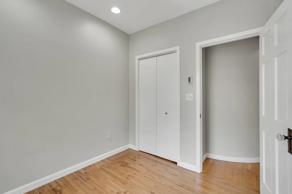 27 Worcester Sq, South End