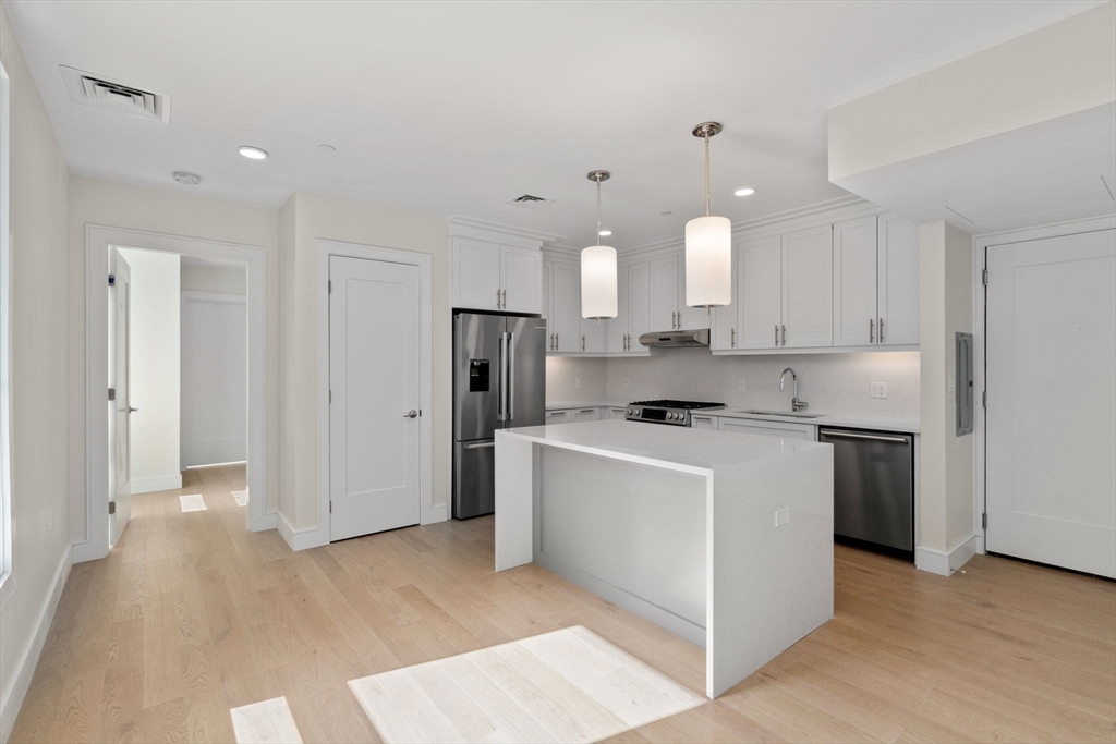 301 Border St, Central Square