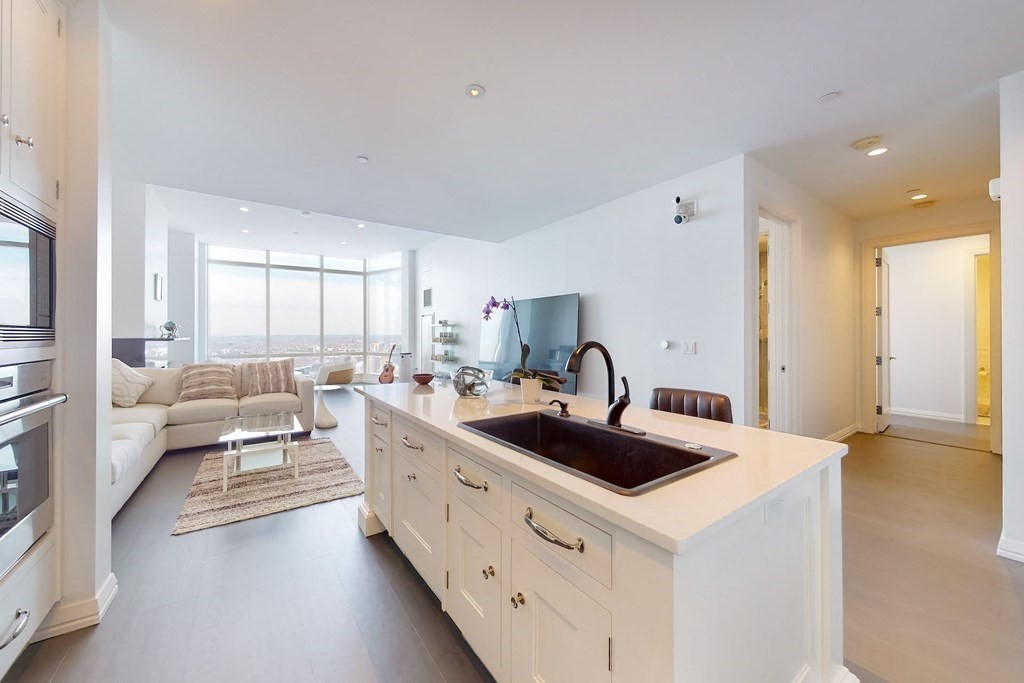 1 Franklin St, Downtown