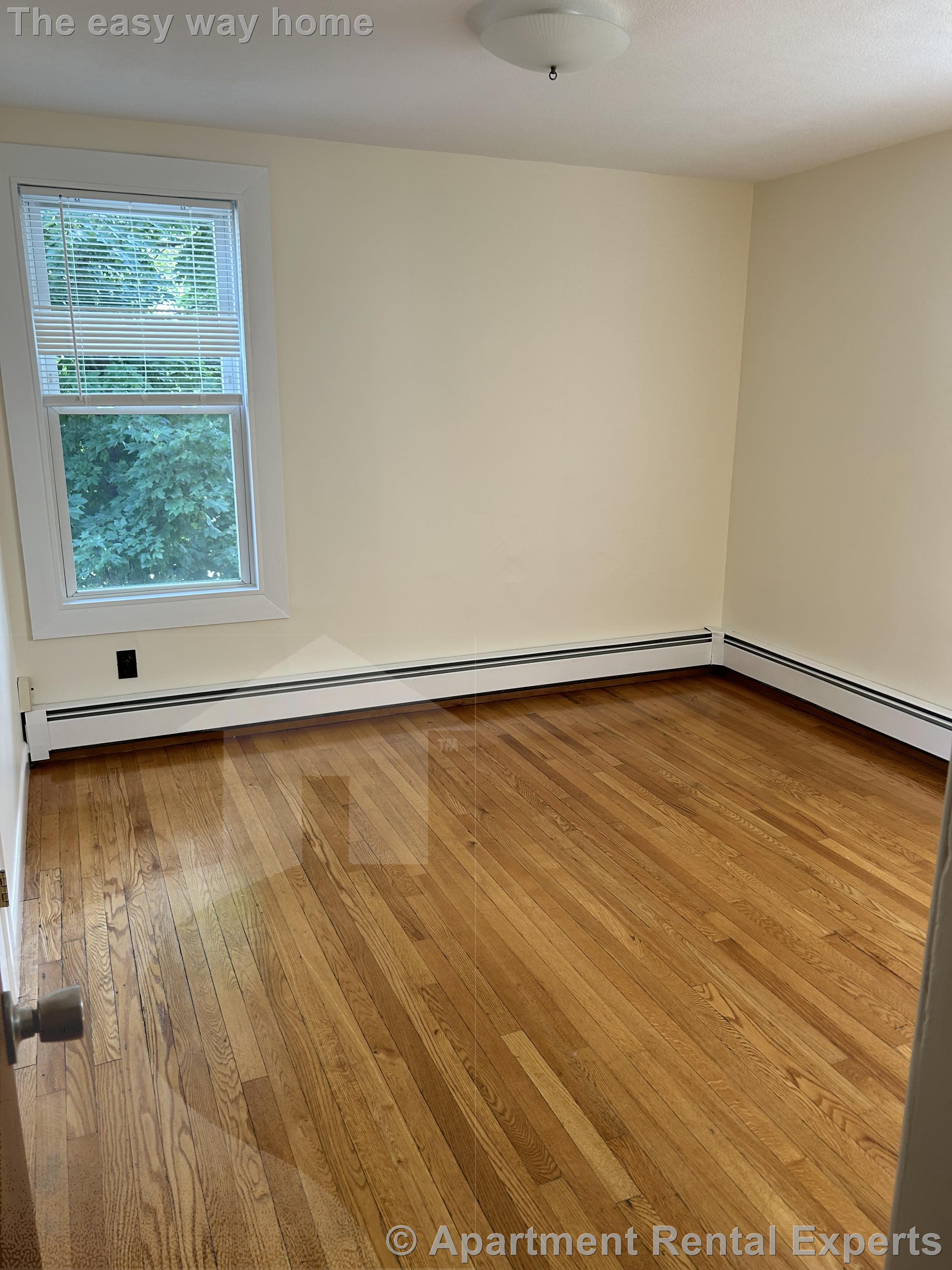 89 College Ave, Tufts