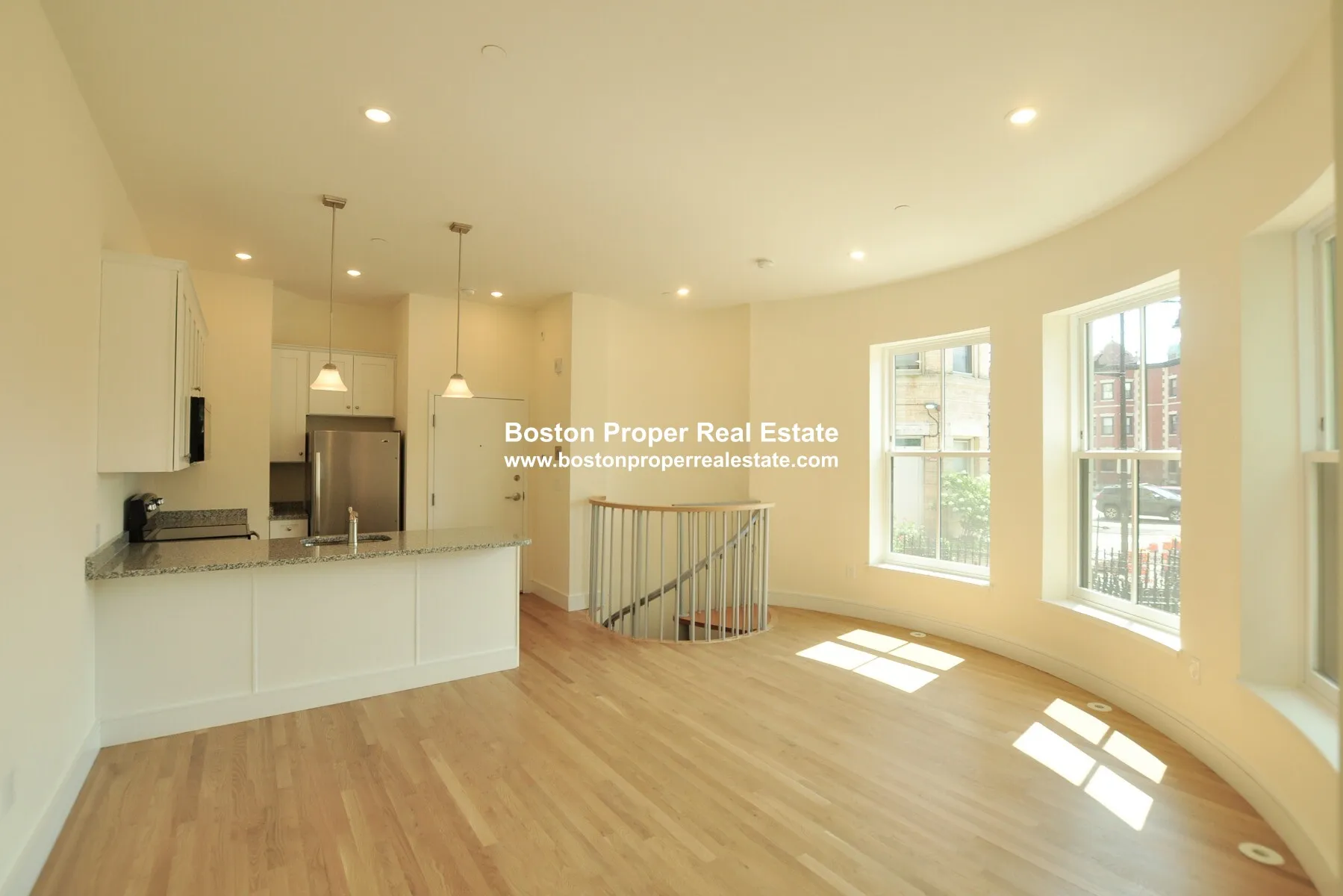 877 Beacon St, Fenway