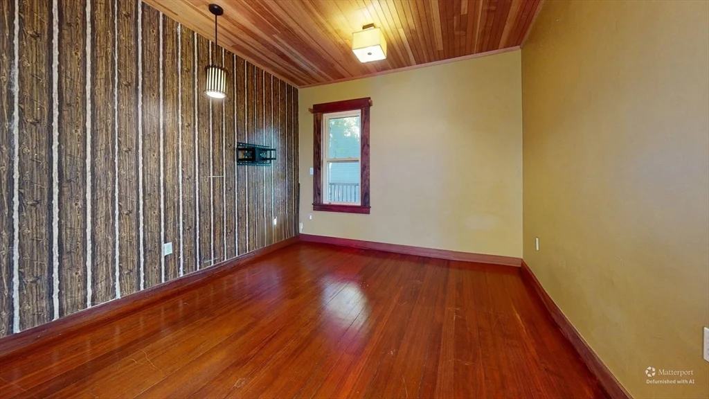 12 Forest Hills St, Jamaica Plain