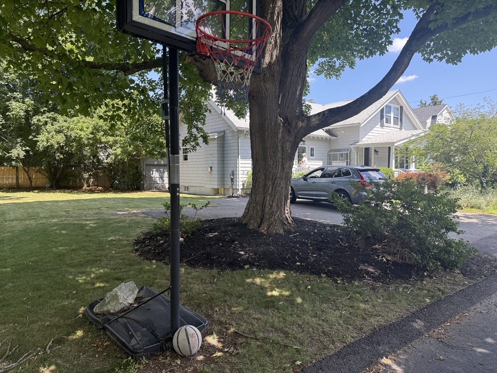 11 Durant Rd, Wellesley