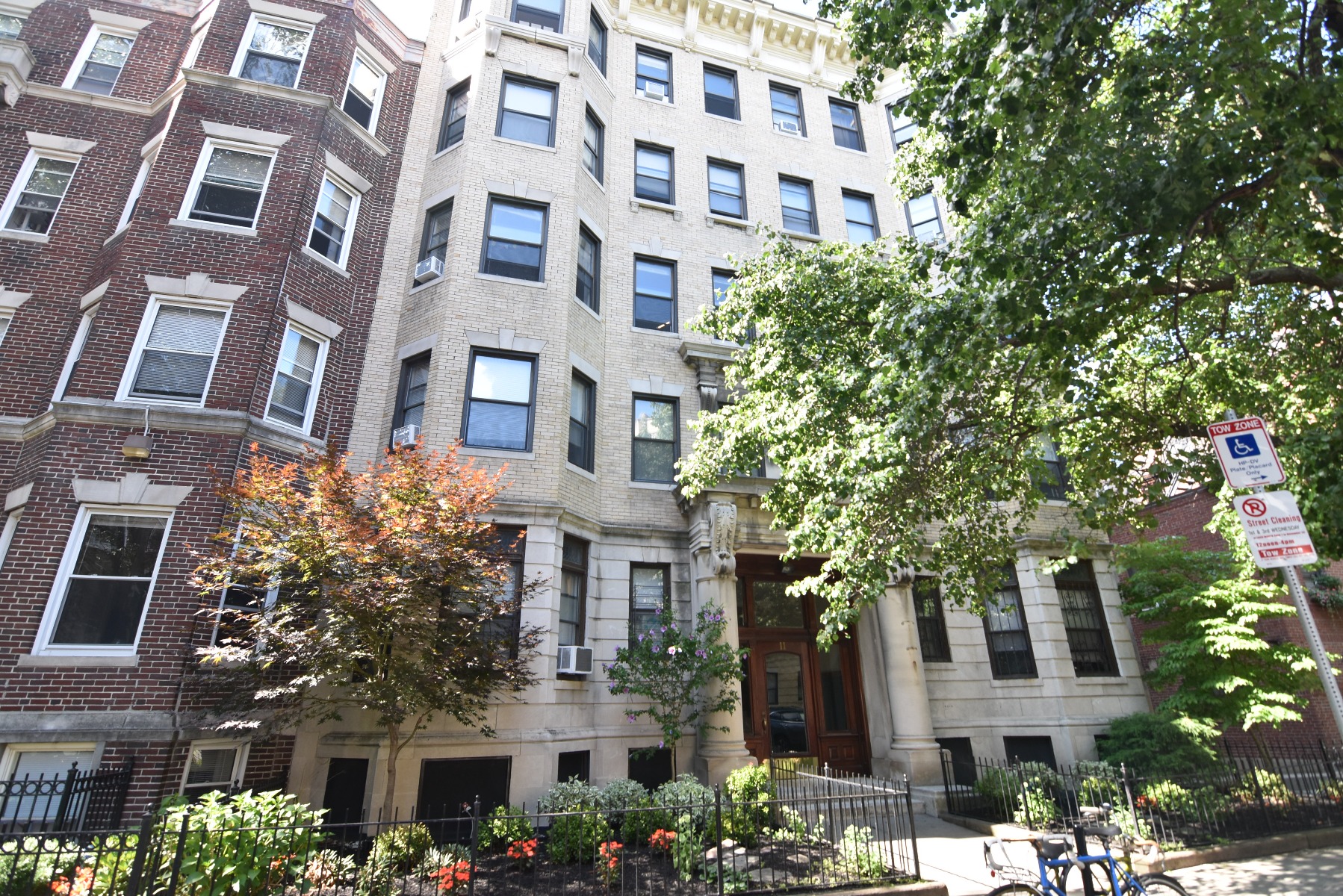 11 Queensberry St, Fenway