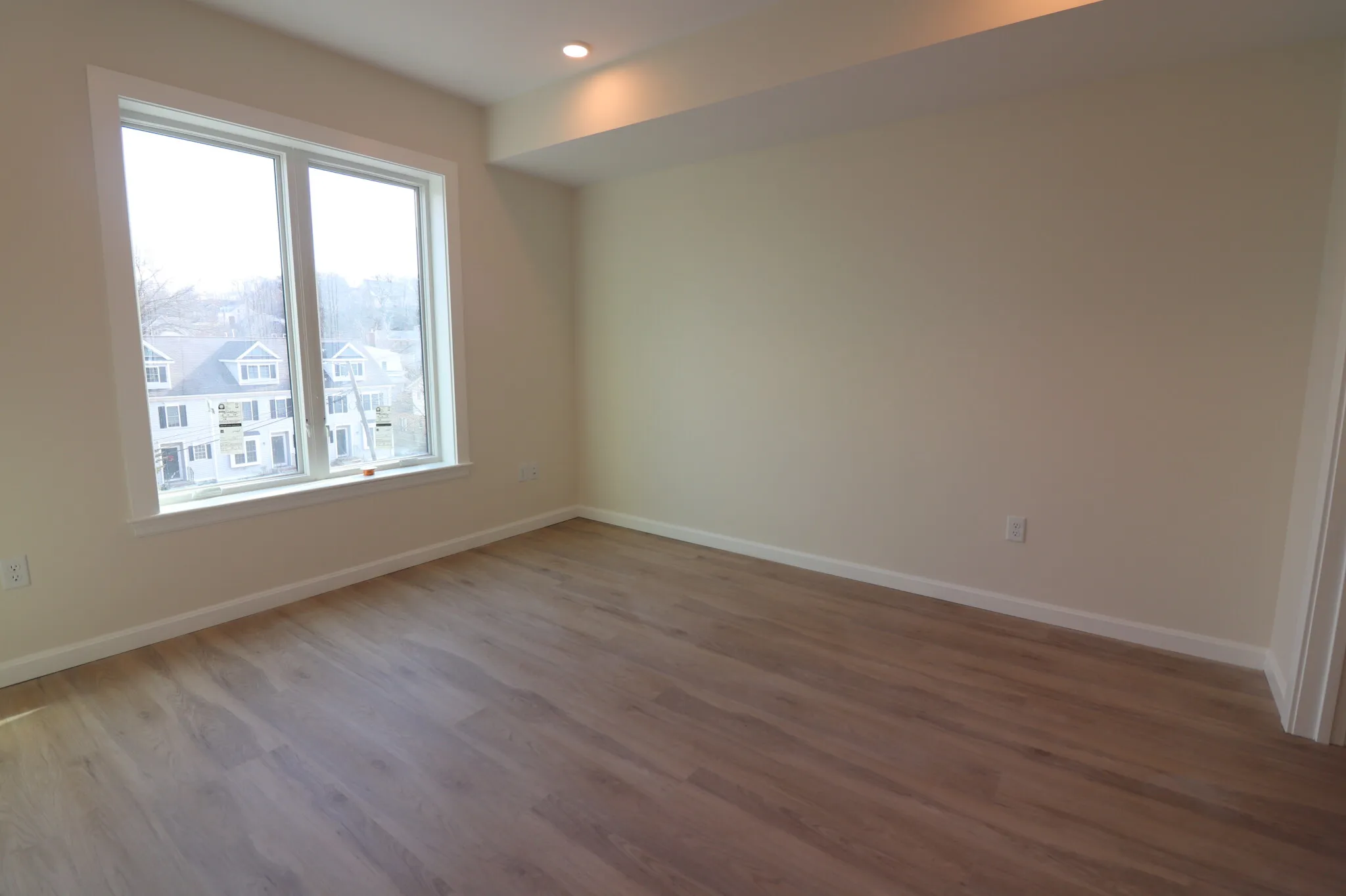 458 Washington St, Brighton