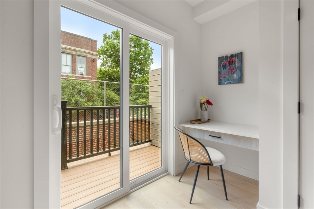 176 School St, Jamaica Plain