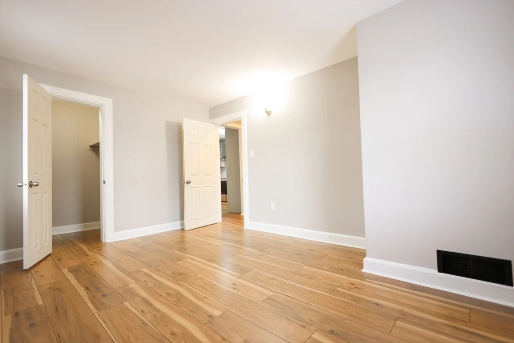 31 Graham St, Quincy