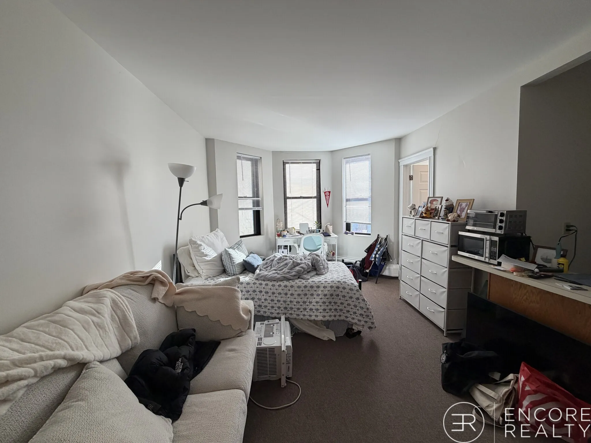 833 Beacon St, Fenway