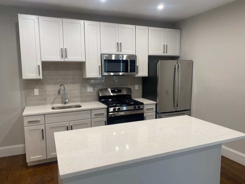 21 Mount Vernon St, Dorchester