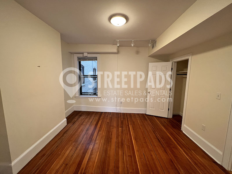 881 Massachusetts Ave, Central Square