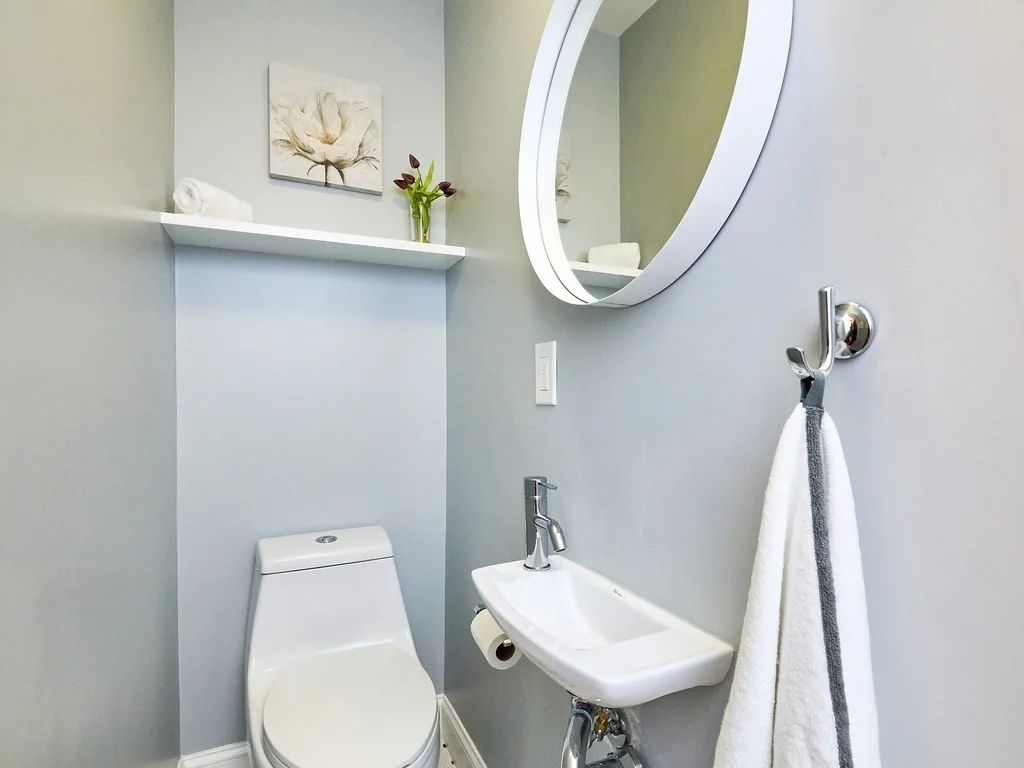 12 White Ave, Chestnut Hill