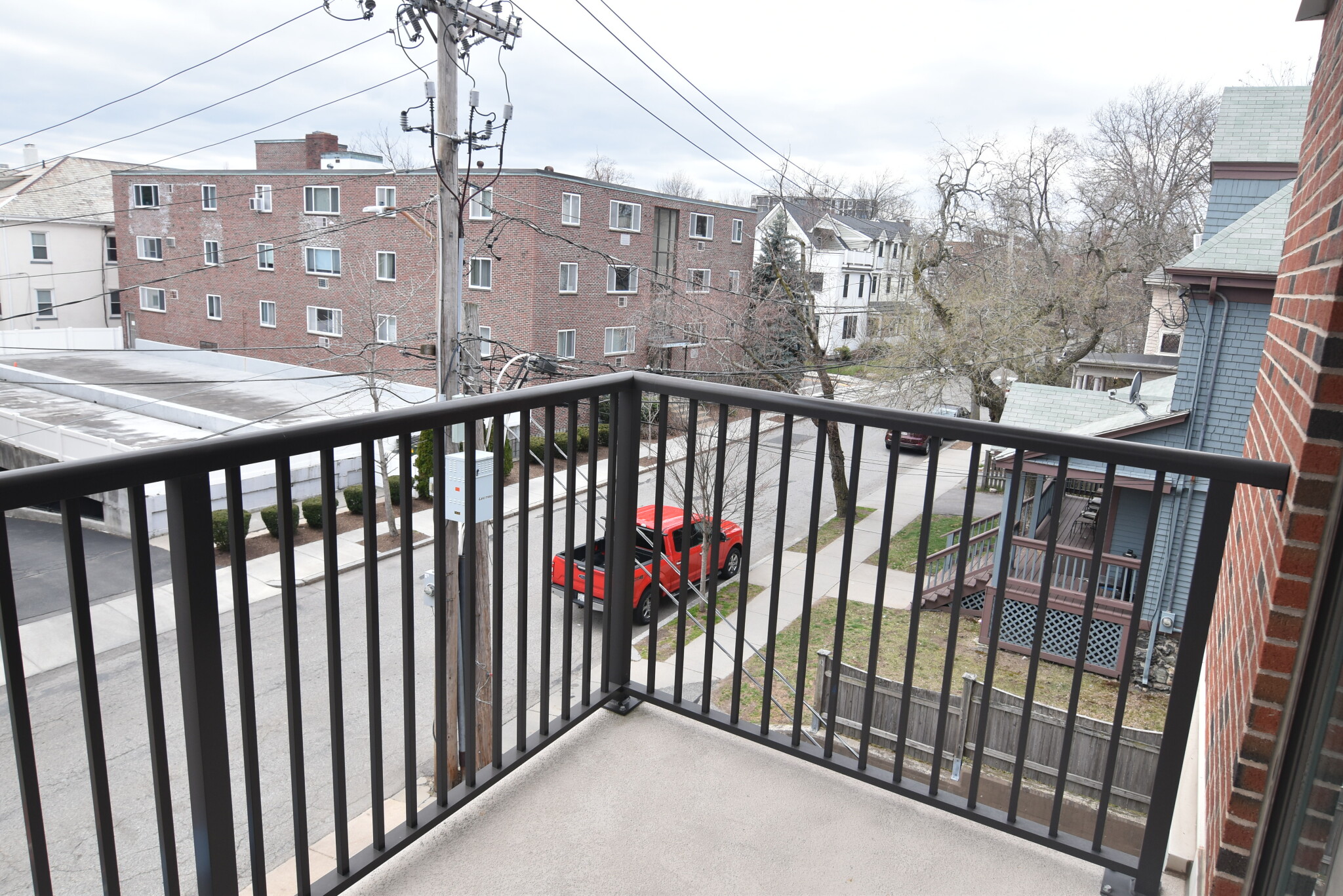 80 Pleasant St, Coolidge Corner