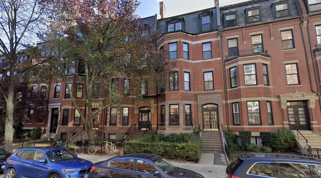 337 Beacon St, Back Bay