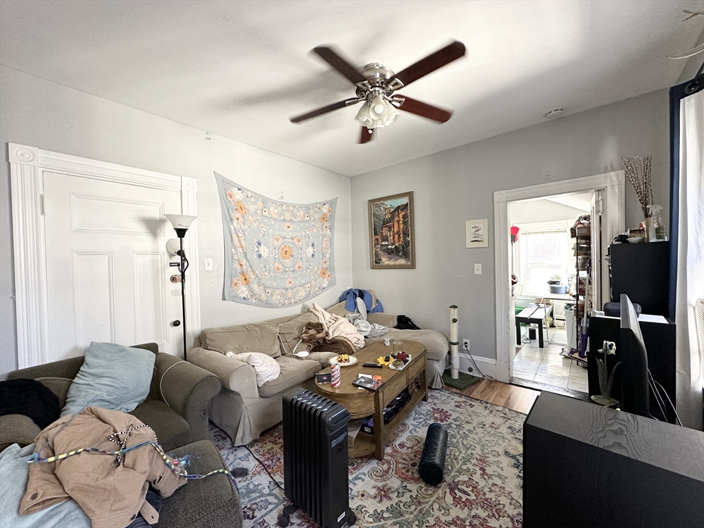 71A Gardner St, Allston