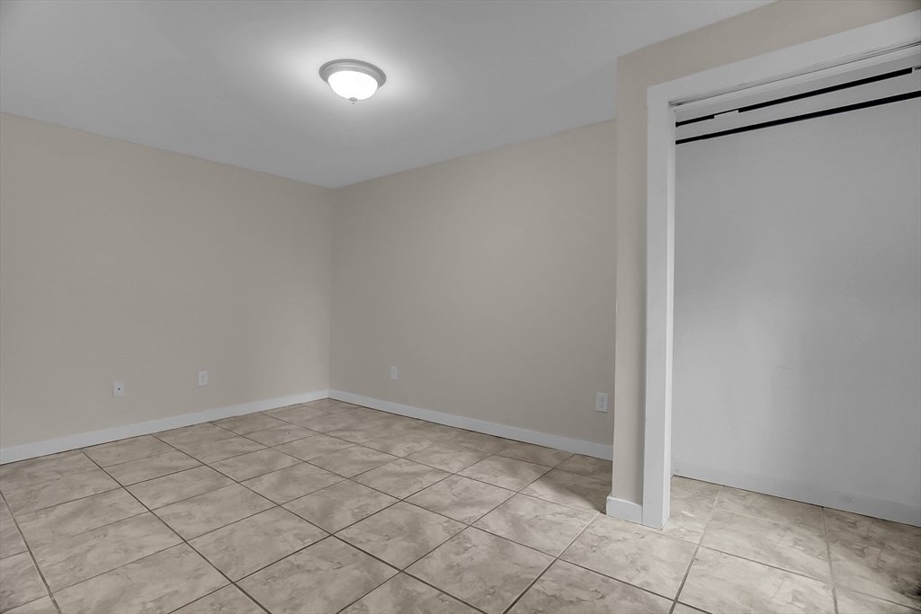 66 Pacific St, Fitchburg