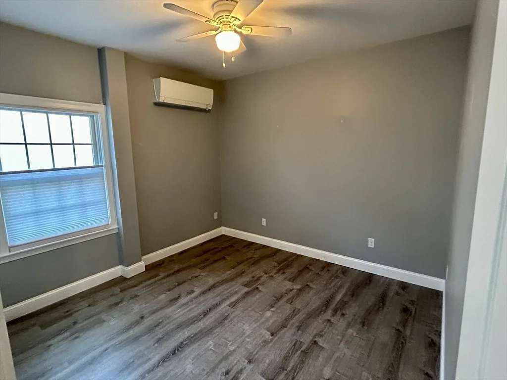 127 Bridge St, Beverly