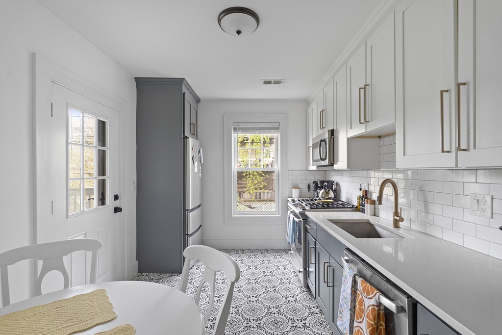 18 Brent St, Dorchester