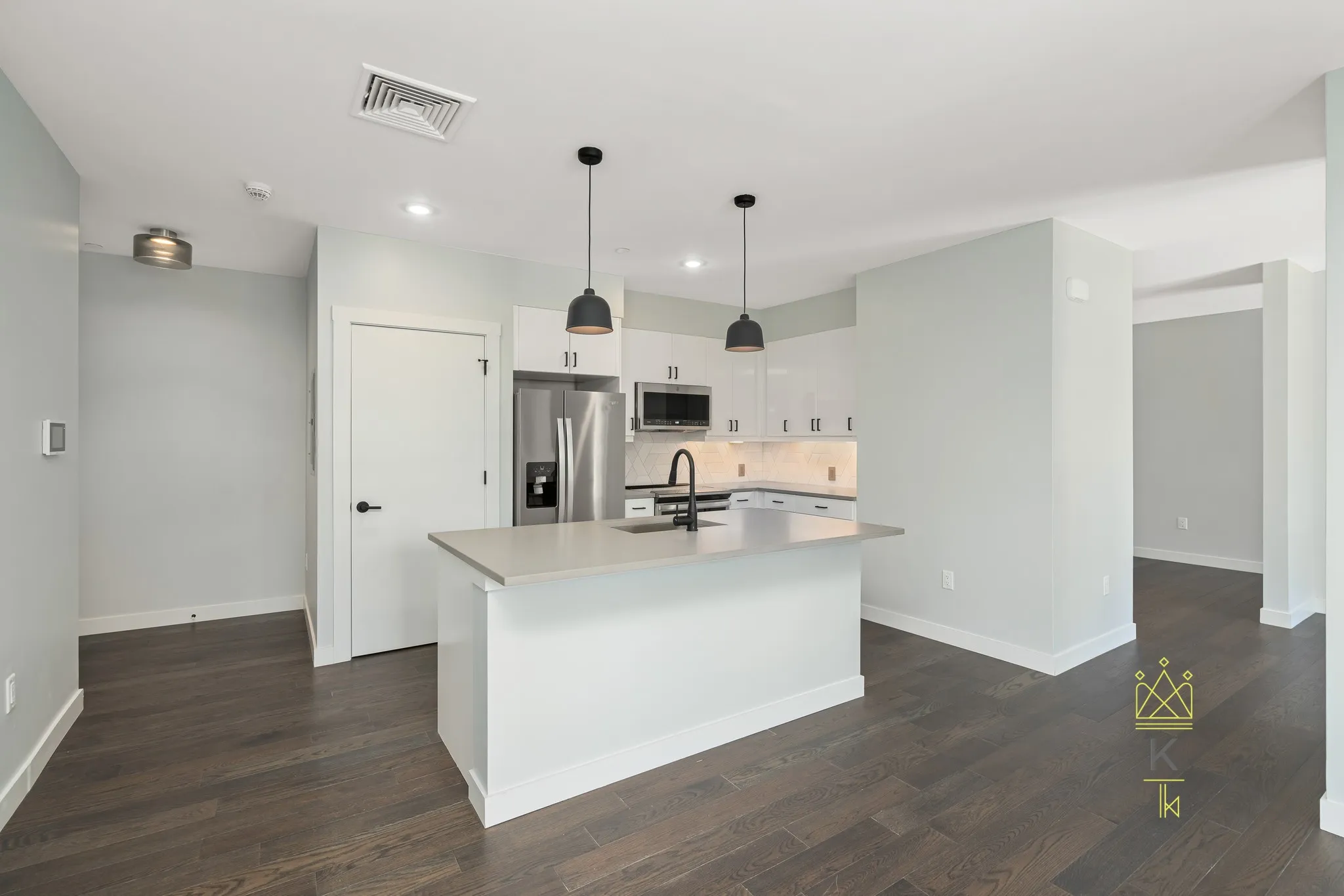 54 Auburn St, Coolidge Corner