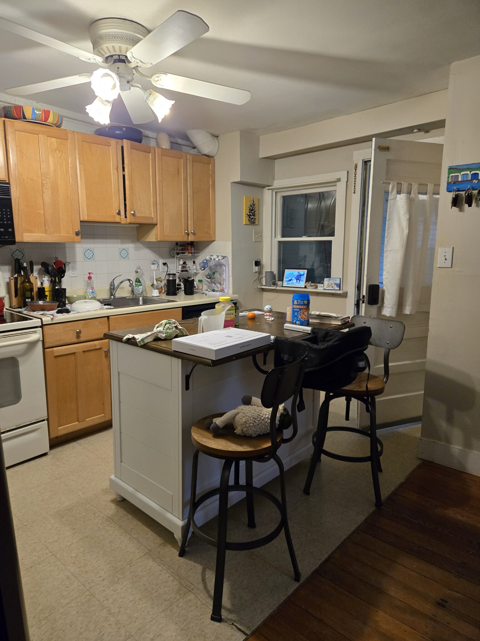 47 Clinton Pl, Newton Center