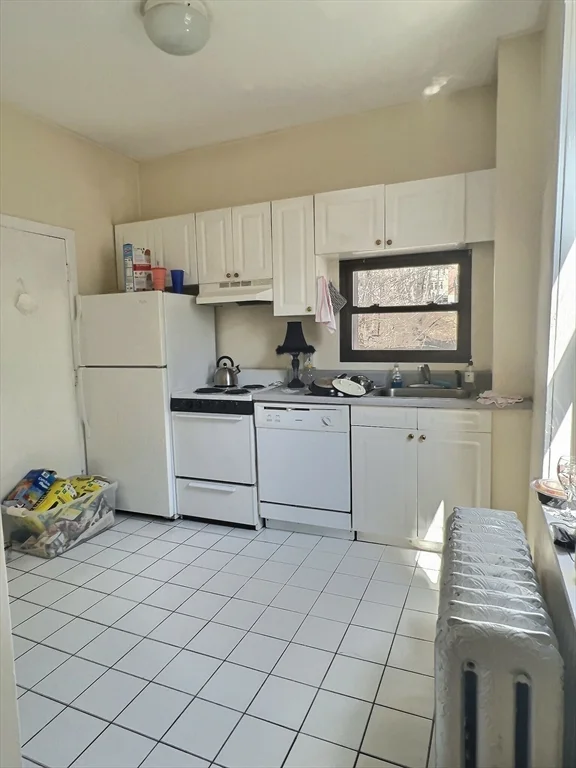 1482 Beacon, Allston