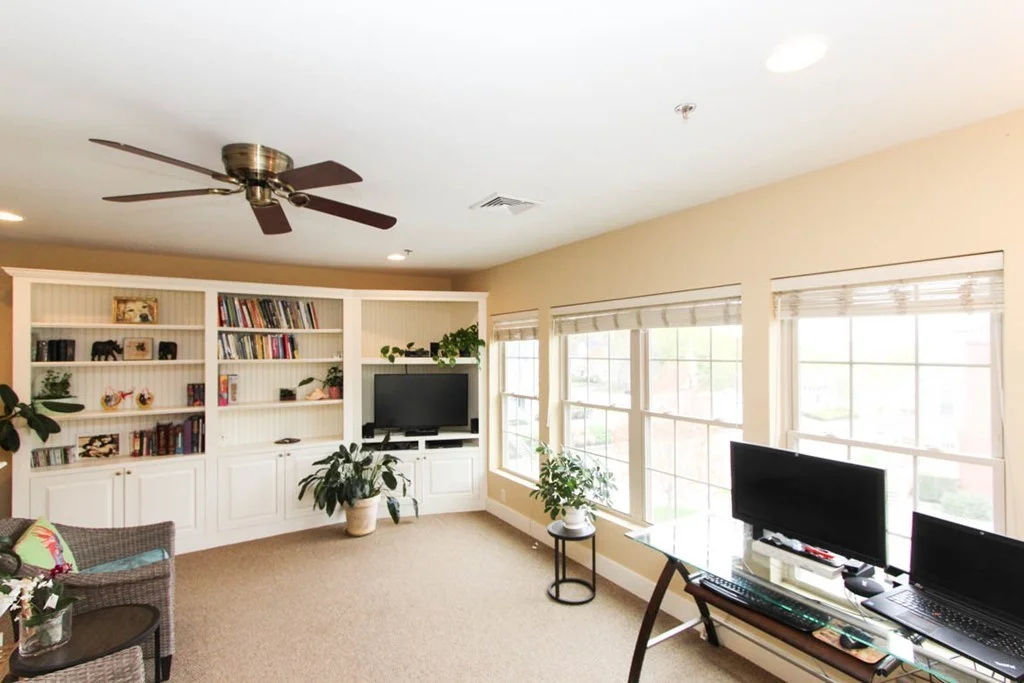 114 Merrian Ave, Leominster