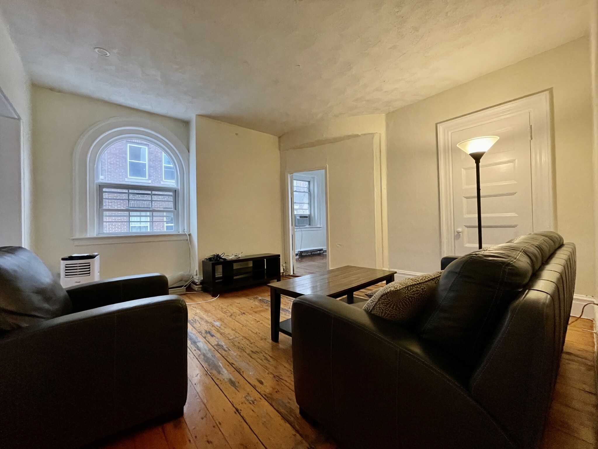 186 Naples Rd, Brookline
