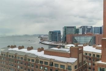 65 E India Row, Waterfront