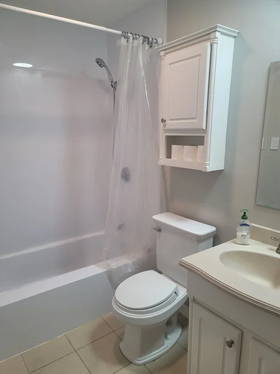 30 Thayer Pond Dr, Oxford