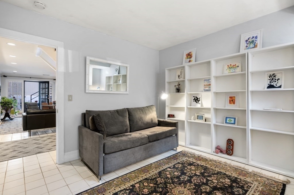 12 Keswick St, Fenway