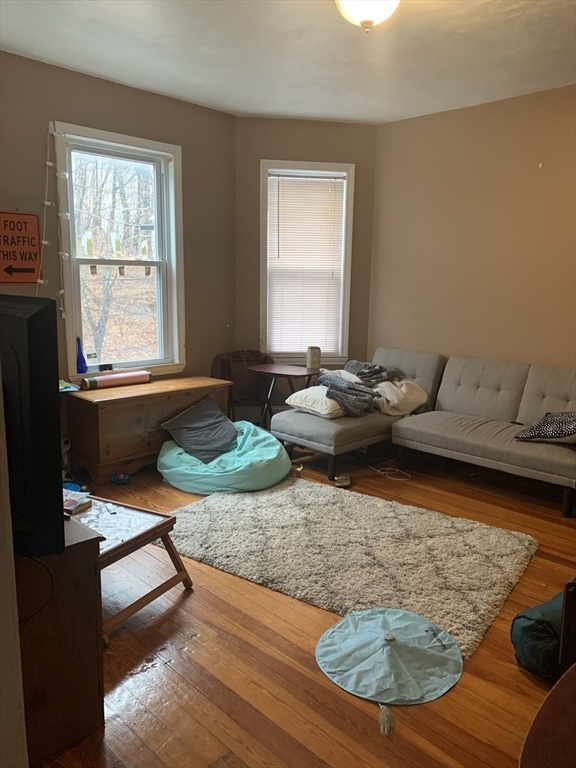 22 Fisher Ave, Mission Hill