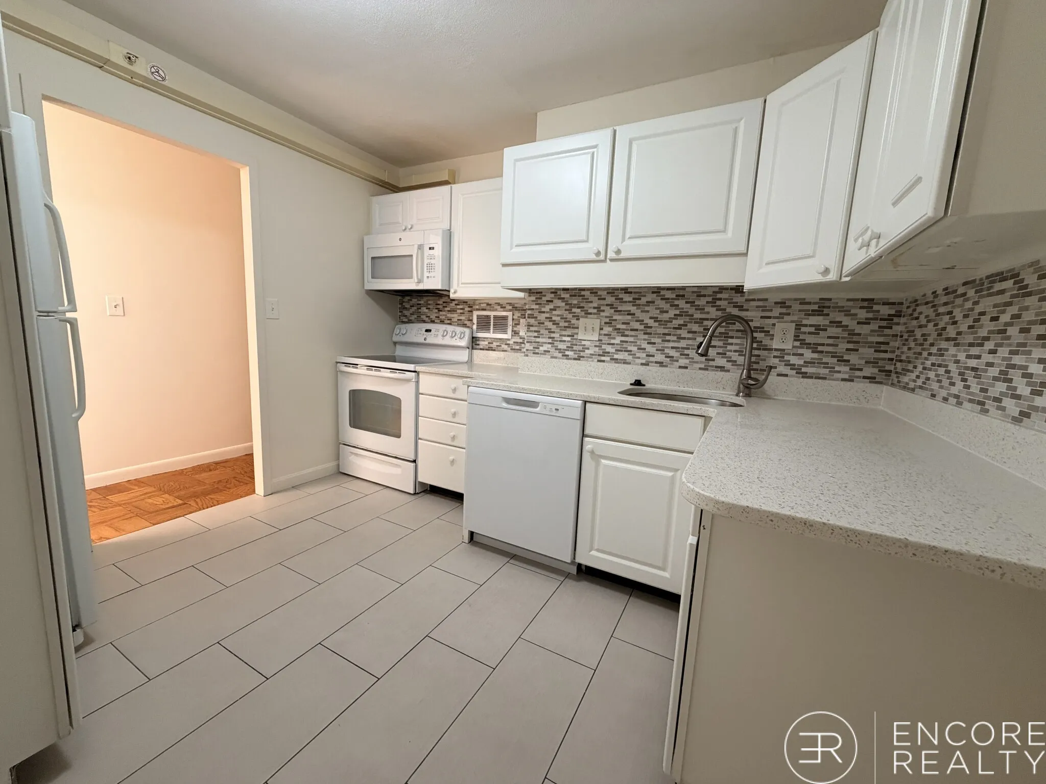 101 Monmouth St, Longwood