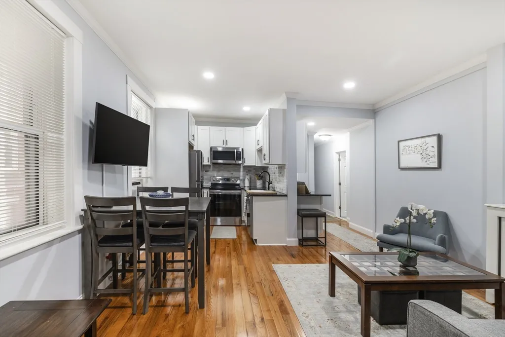 32 Reedsdale St, Allston