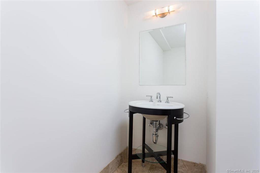1 bed, 1 bath apartment for rent at 1 Broad St Unit 16C, Downtown Historic District — photo 6 of 13