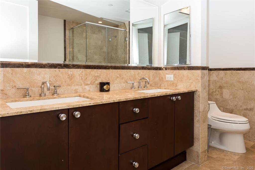 1 bed, 1 bath apartment for rent at 1 Broad St Unit 16C, Downtown Historic District — photo 7 of 13