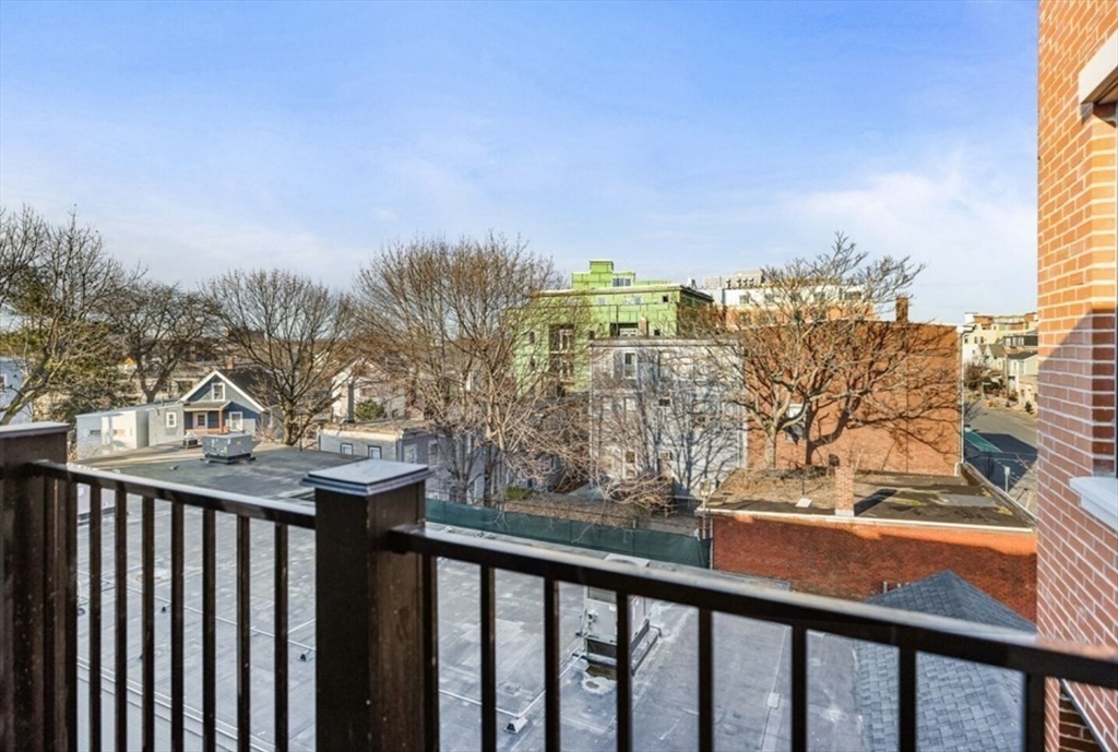 300 Somerville Ave, Ward Two