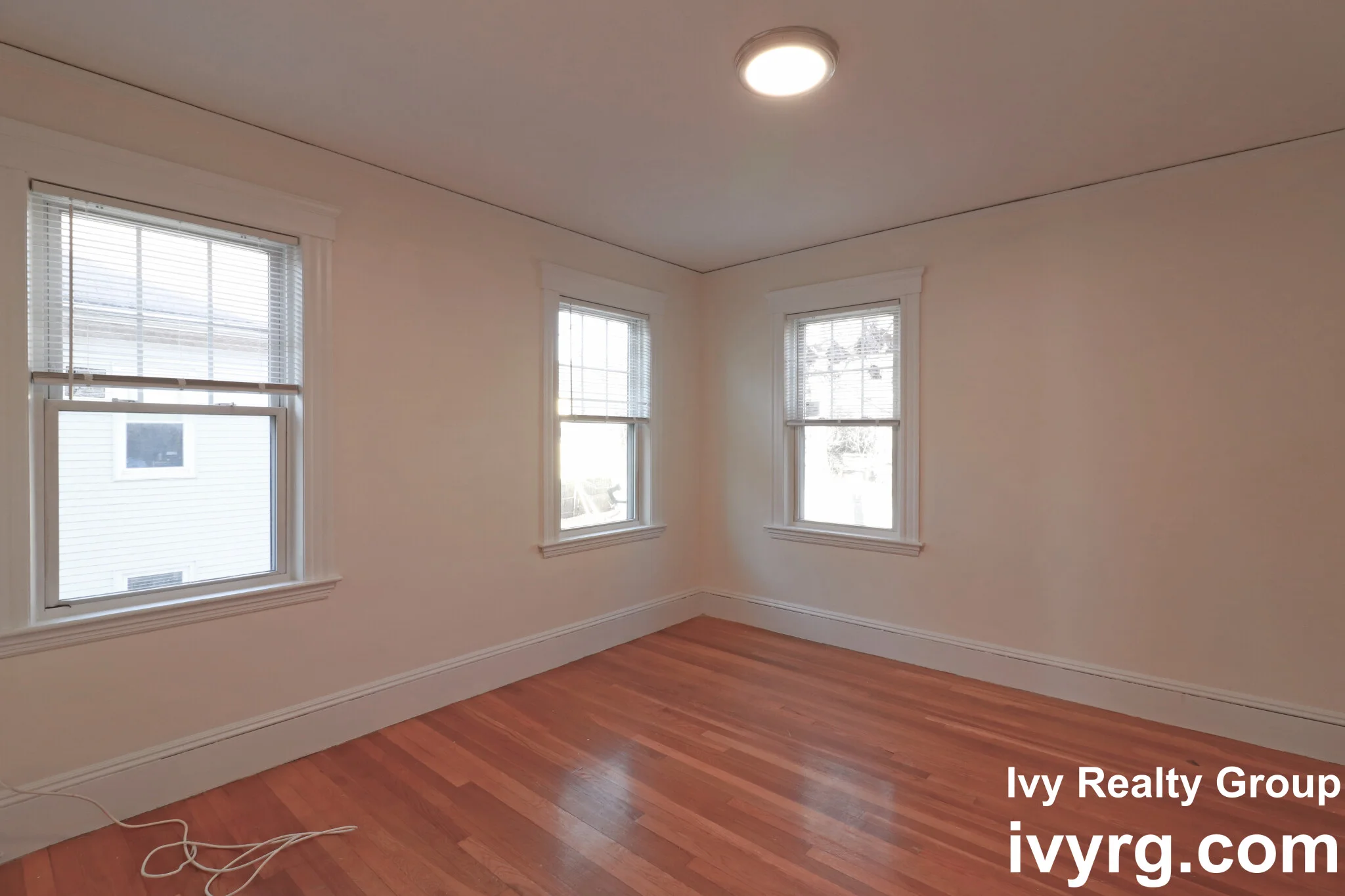 394 Mount Auburn St, East Watertown