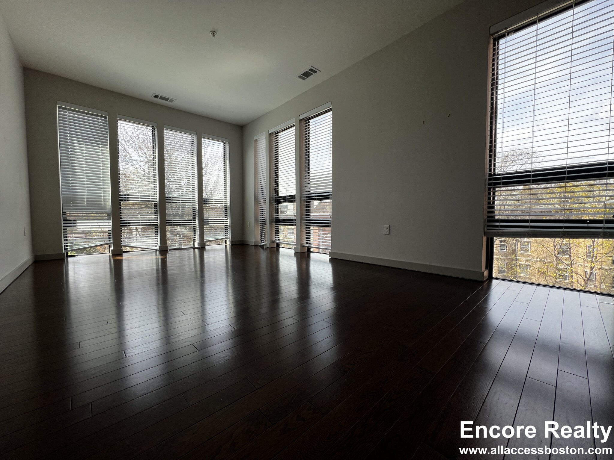 45 Marion St, Coolidge Corner