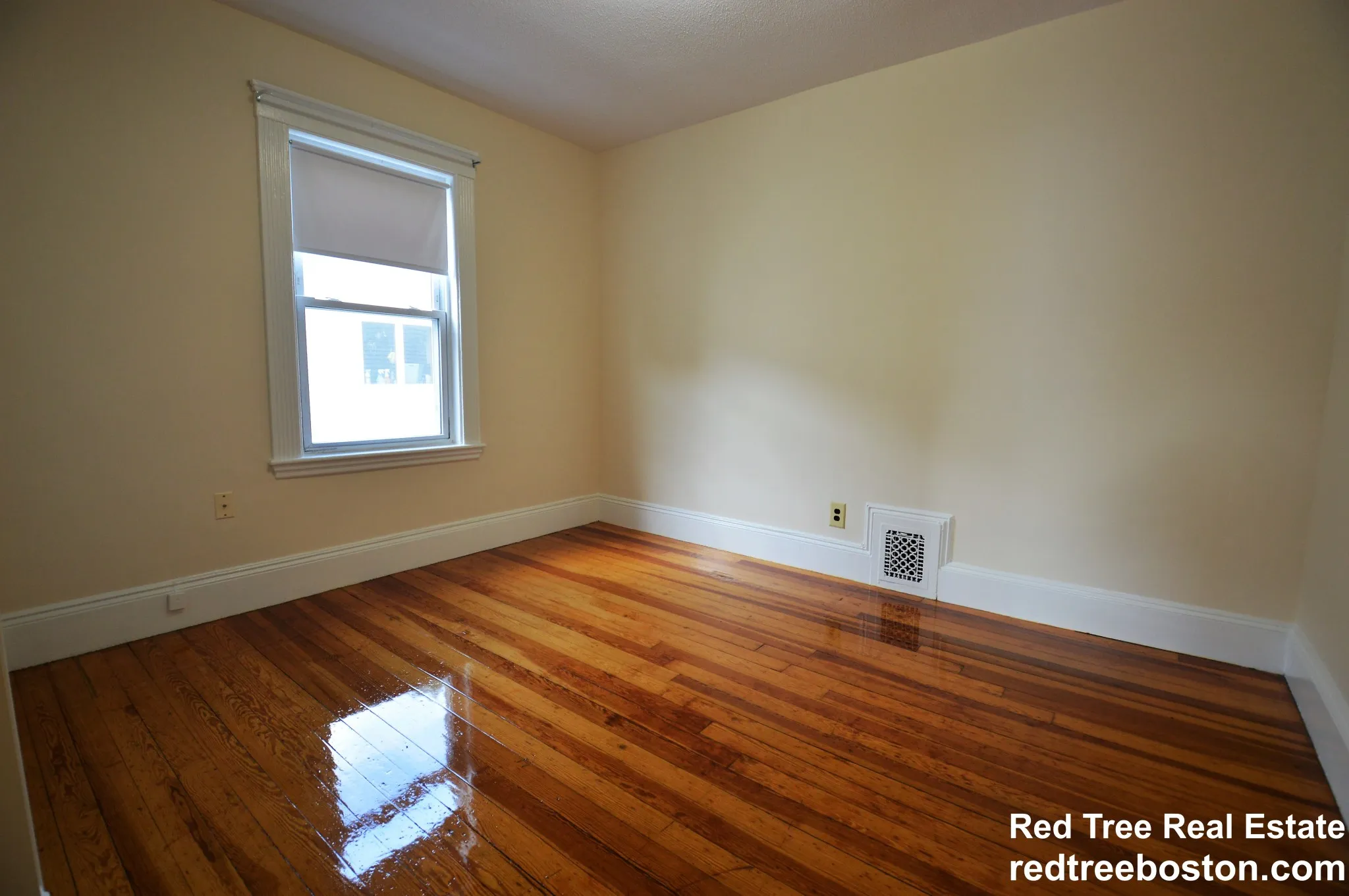 39 Montfern Ave, Brighton