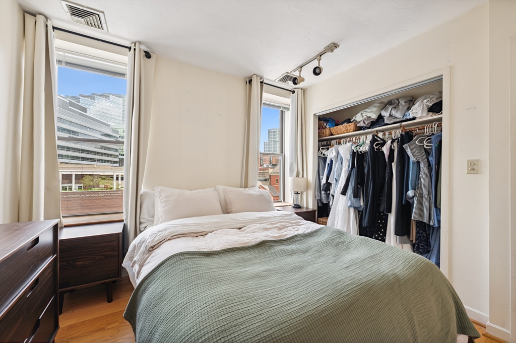 5 Grove St, Beacon Hill