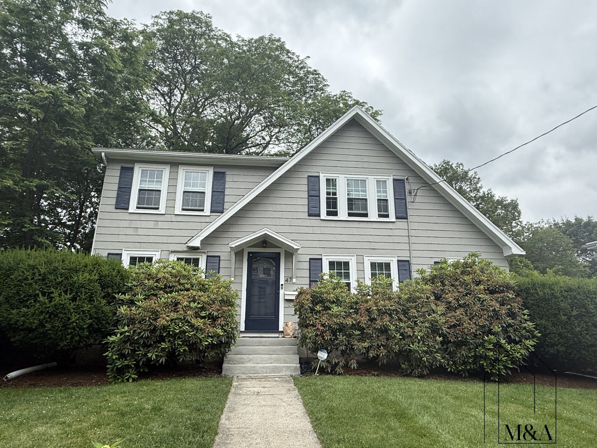 47 Maplewood Ave, Thompsonville
