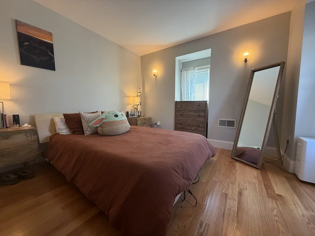 111 Pleasant St, Dorchester