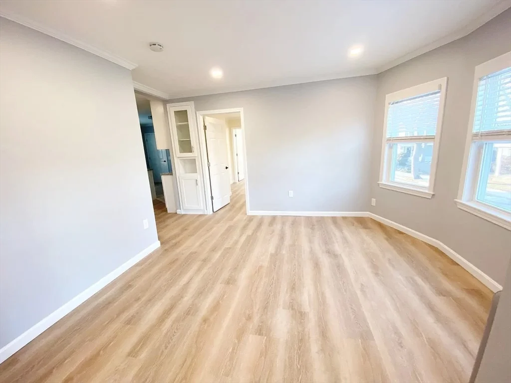 1 Vincent, Belmont