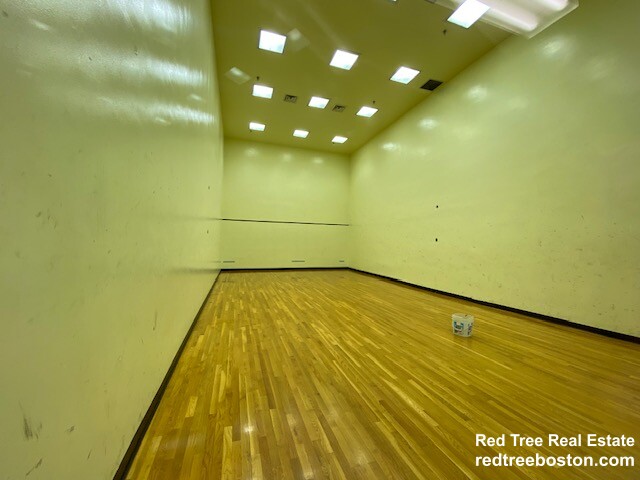 147 Kelton St, Allston