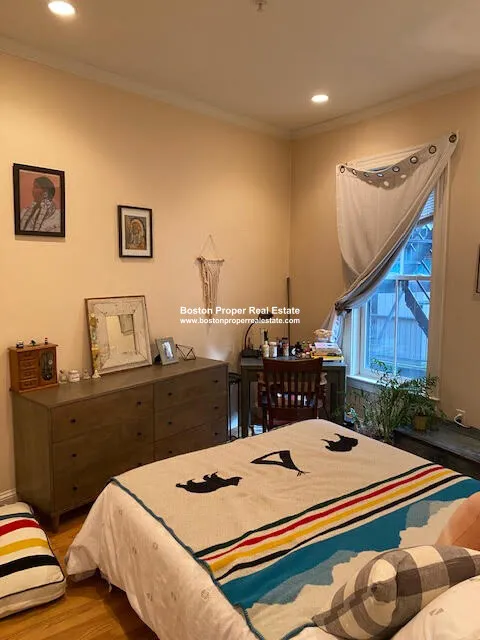 28 Montgomery St, South End