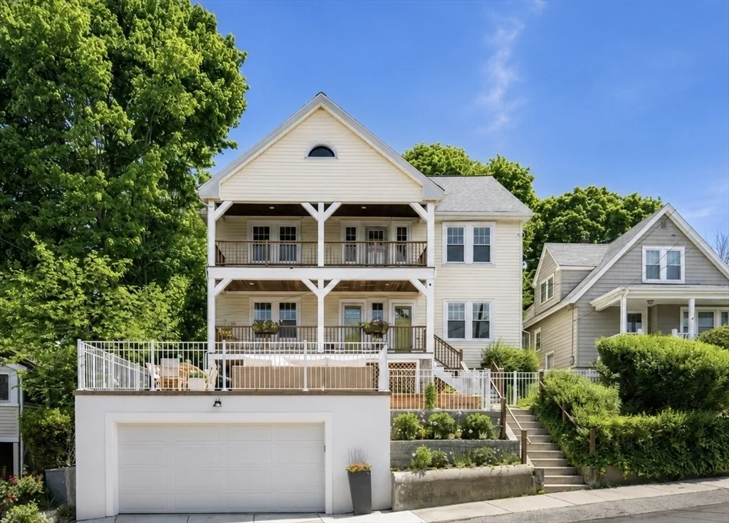 8-10 York Ave, Watertown