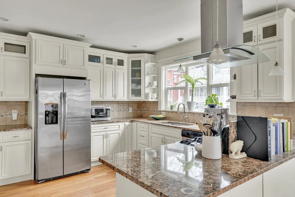 266 Belmont St, Watertown