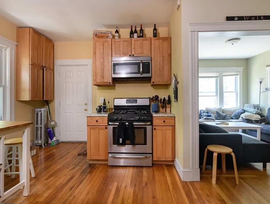 114 Elm St, The Port